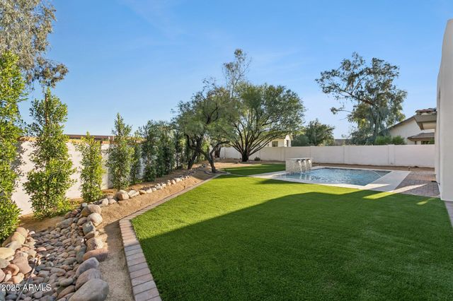 8731 E SAN FELIPE Drive, Scottsdale, AZ 85258