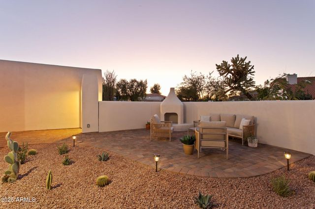 8731 E SAN FELIPE Drive, Scottsdale, AZ 85258