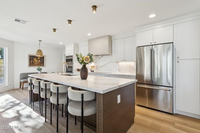 8731 E SAN FELIPE Drive, Scottsdale, AZ 85258