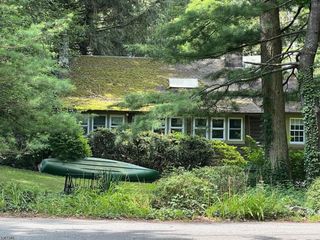 6 West Cir, Ringwood Boro, NJ 07456