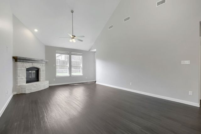 3925 Chesapeake Lane, Heartland, TX 75126
