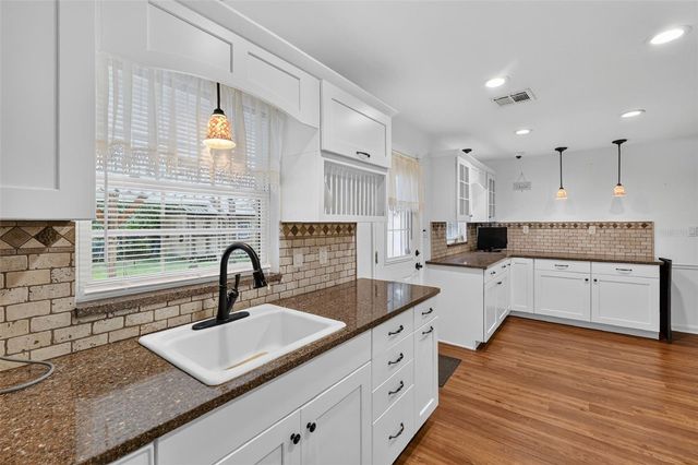 4613 NE 22ND AVENUE, Ocala, FL 34479