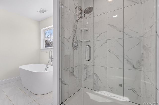 2463 Orchard View Court, Yorktown Heights, NY 10598