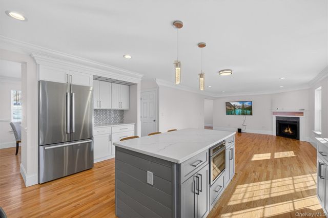 2463 Orchard View Court, Yorktown Heights, NY 10598