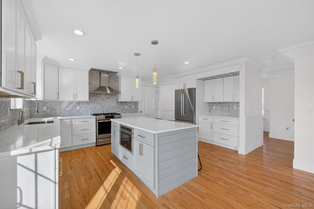 2463 Orchard View Court, Yorktown Heights, NY 10598