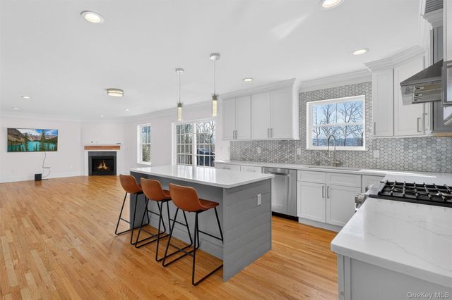 2463 Orchard View Court, Yorktown Heights, NY 10598