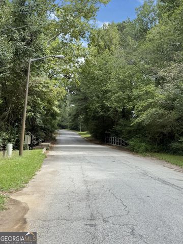 3229 Fairington Drive, Lithonia, GA 30038