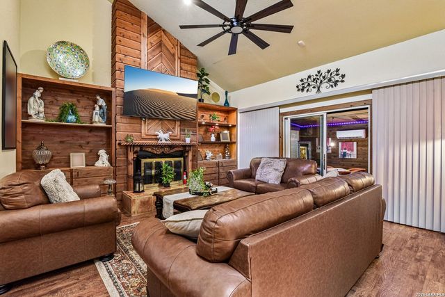 15519 Long Creek, San Antonio, TX 78247