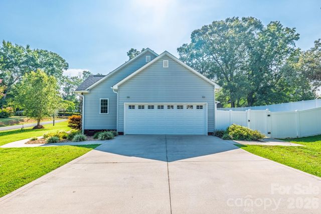 105 Big Lick Road, Stanfield, NC 28163