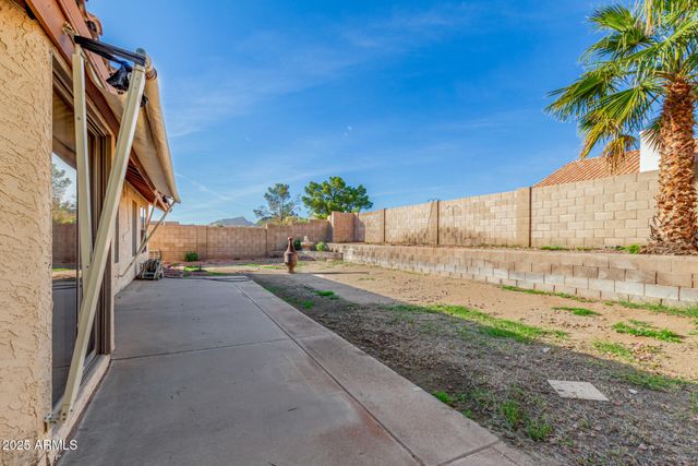 2702 E CATHEDRAL ROCK Drive, Phoenix, AZ 85048