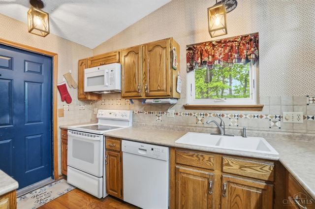 7454 Cinnamon Woods Drive, West Chester, OH 45069