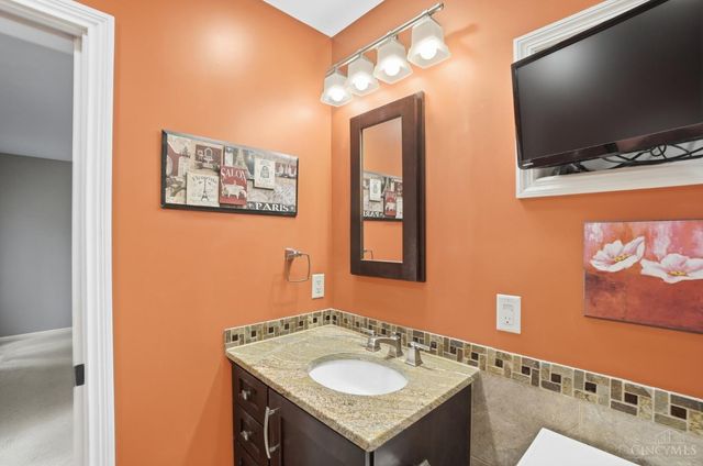7454 Cinnamon Woods Drive, West Chester, OH 45069