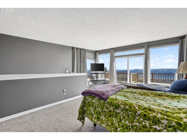 2088 OAK St, West Linn, OR 97068