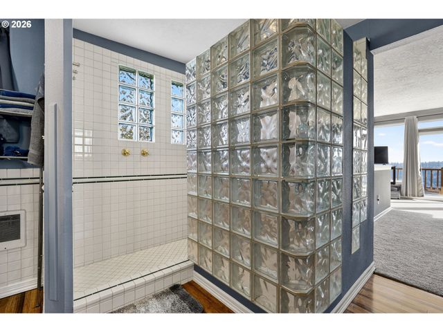 2088 OAK St, West Linn, OR 97068