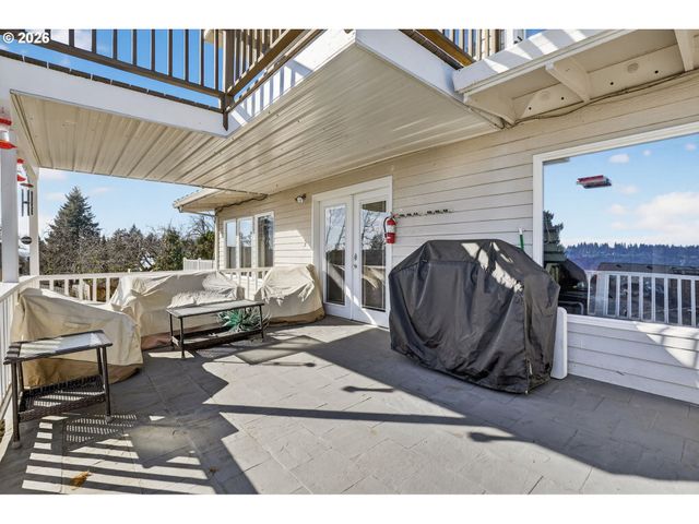 2088 OAK St, West Linn, OR 97068