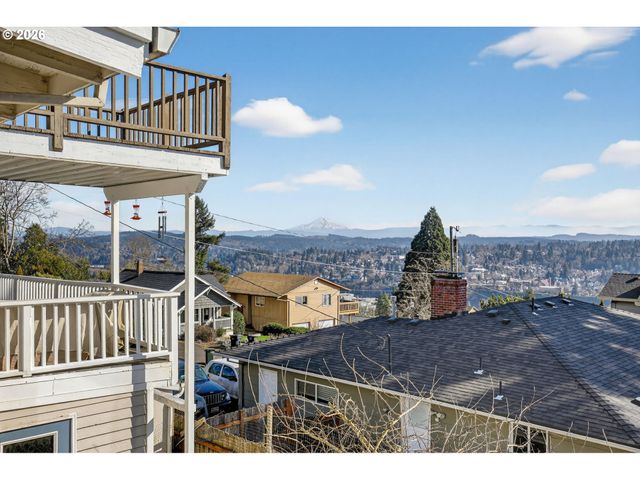 2088 OAK St, West Linn, OR 97068