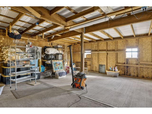 2088 OAK St, West Linn, OR 97068