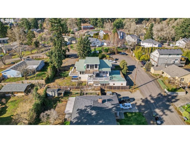 2088 OAK St, West Linn, OR 97068