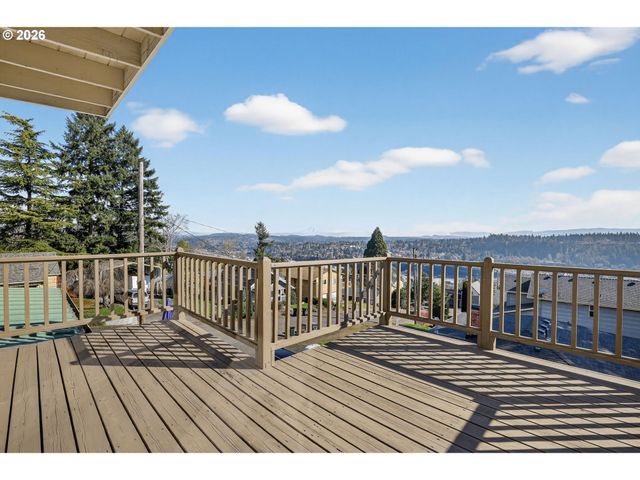 2088 OAK St, West Linn, OR 97068