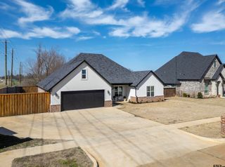 105 Heritage Way, Bullard, TX 75757