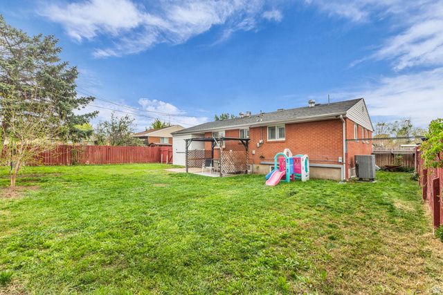 112 W 350 N, Clearfield, UT 84015