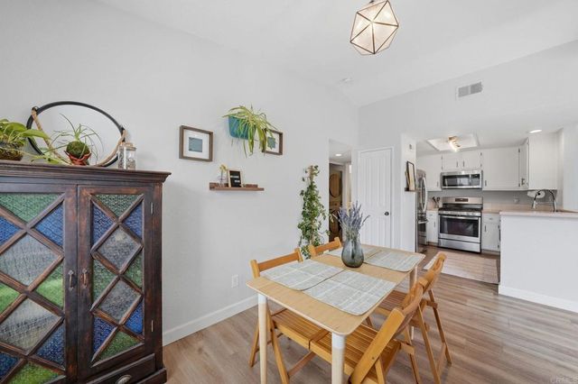 5064 Via Manos F, Oceanside, CA 92057