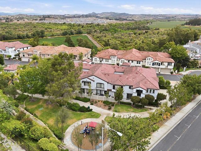 5064 Via Manos F, Oceanside, CA 92057