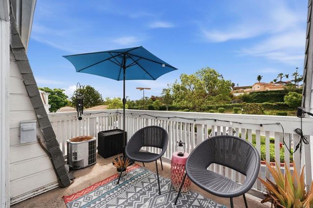 5064 Via Manos F, Oceanside, CA 92057