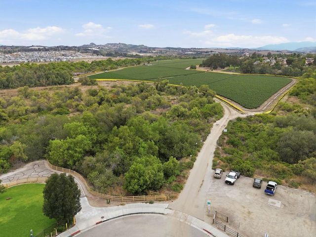 5064 Via Manos F, Oceanside, CA 92057