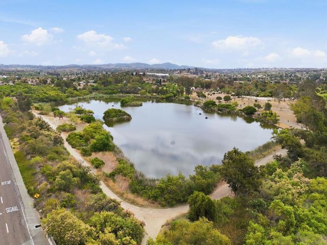 5064 Via Manos F, Oceanside, CA 92057