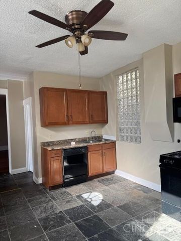 224 Dorchester Avenue, Cincinnati, OH 45219