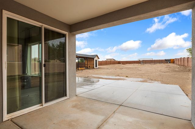 825 3rd Street NE, Rio Rancho, NM 87124