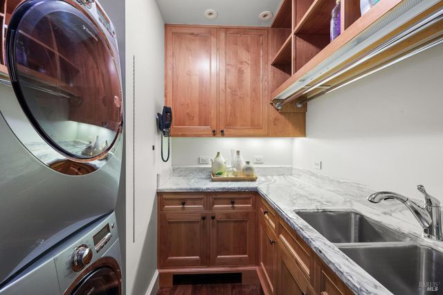 125 Belvedere Ave, Belvedere, CA 94920