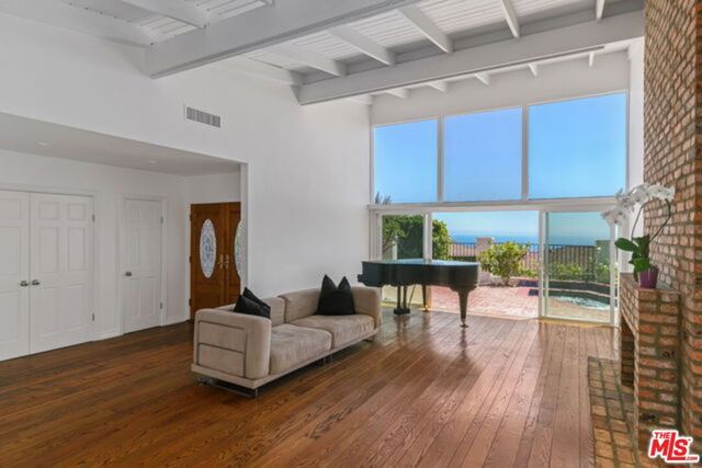 1175 Las Pulgas Place, Pacific Palisades (los Angeles), CA 90272