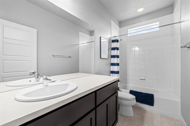 8803 E 55th Avenue, Denver, CO 80238