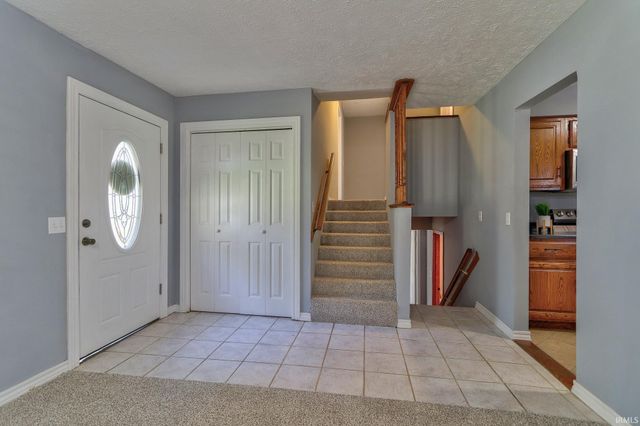 9301 Damm Road, Wadesville, IN 47638