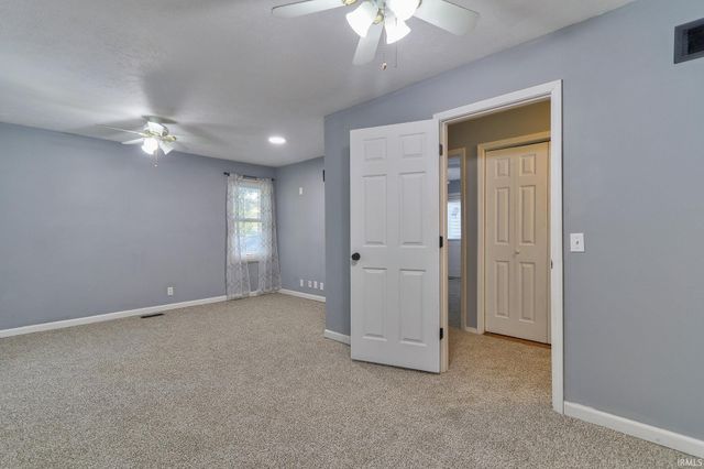 9301 Damm Road, Wadesville, IN 47638