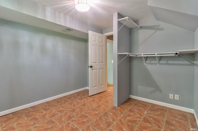 9301 Damm Road, Wadesville, IN 47638