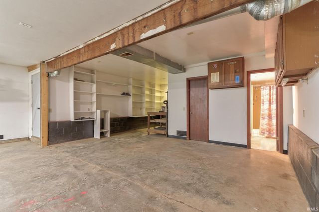 9301 Damm Road, Wadesville, IN 47638