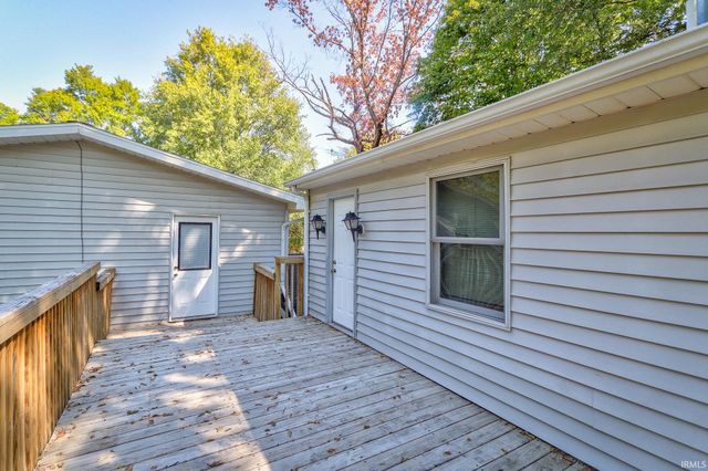 9301 Damm Road, Wadesville, IN 47638