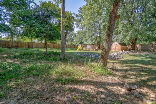 9301 Damm Road, Wadesville, IN 47638