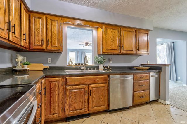 9301 Damm Road, Wadesville, IN 47638