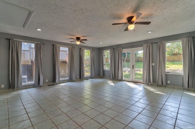 9301 Damm Road, Wadesville, IN 47638