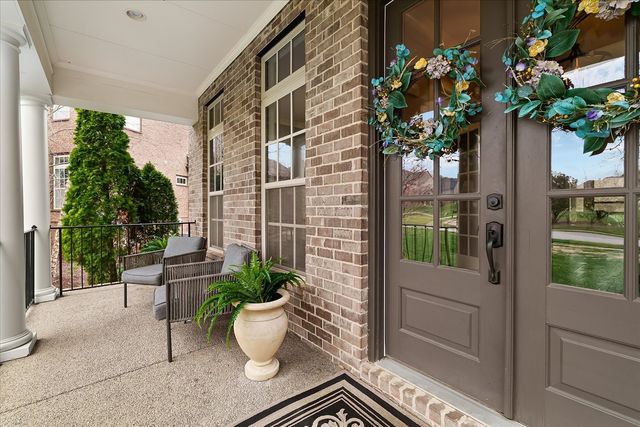 1846 Longmoore Ln, Brentwood, TN 37027