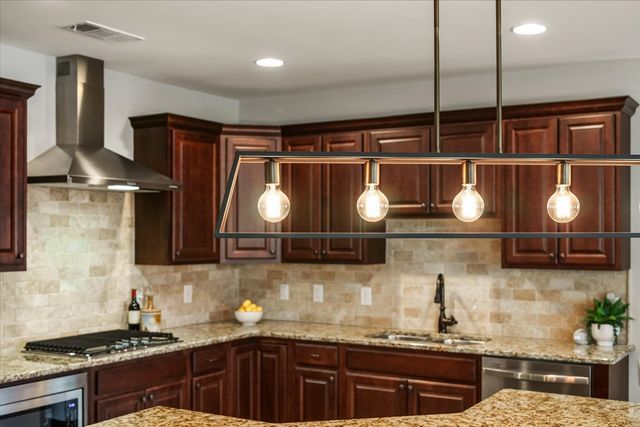 1846 Longmoore Ln, Brentwood, TN 37027