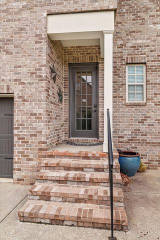 1846 Longmoore Ln, Brentwood, TN 37027