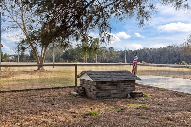 477 Grooms Road, Cross, SC 29436