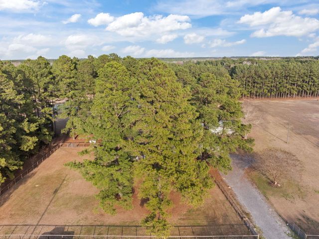 477 Grooms Road, Cross, SC 29436