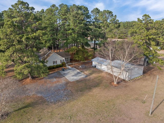 477 Grooms Road, Cross, SC 29436