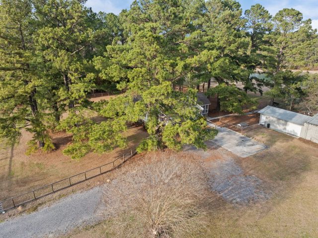 477 Grooms Road, Cross, SC 29436